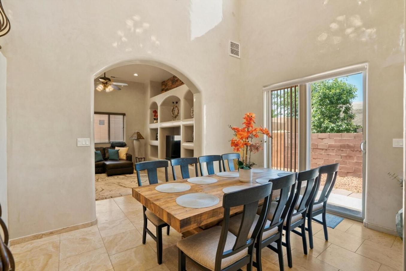 Luxury Tuscan Villa Near Old Town Албукерке Екстериор снимка