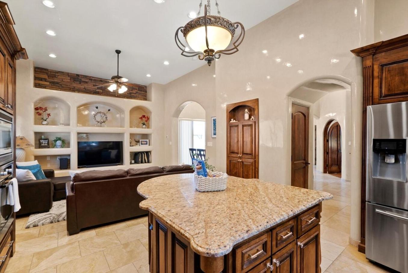Luxury Tuscan Villa Near Old Town Албукерке Екстериор снимка