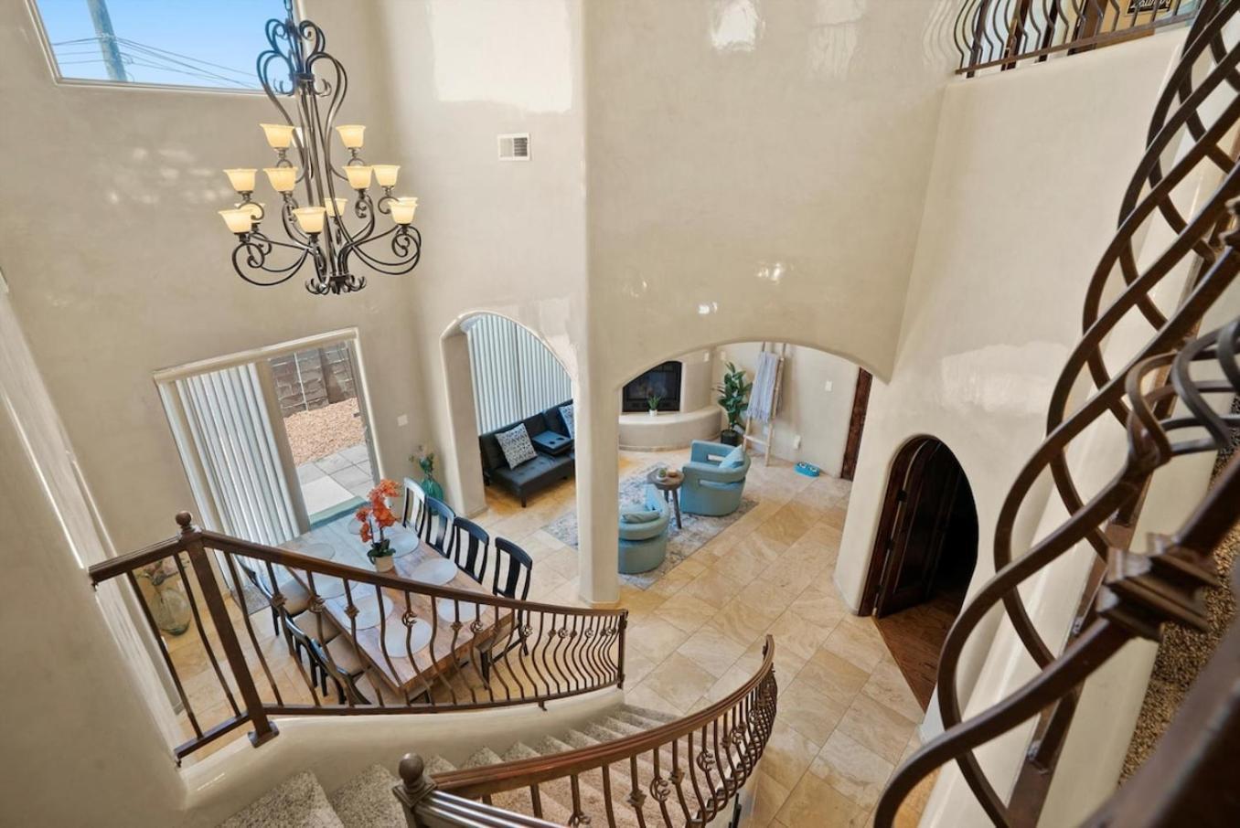 Luxury Tuscan Villa Near Old Town Албукерке Екстериор снимка